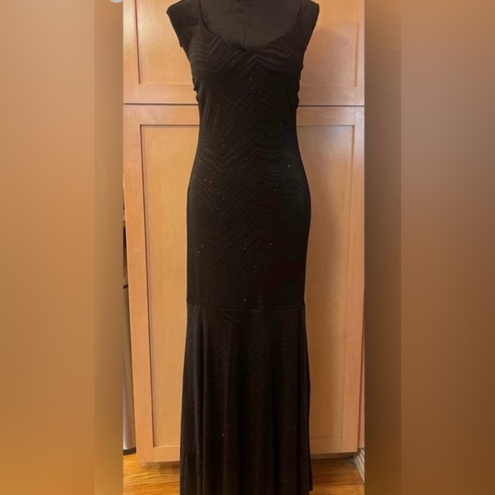 Beautiful Black Sleeveless Glitter Knit Mermaid Dress with Sweetheart Neckline